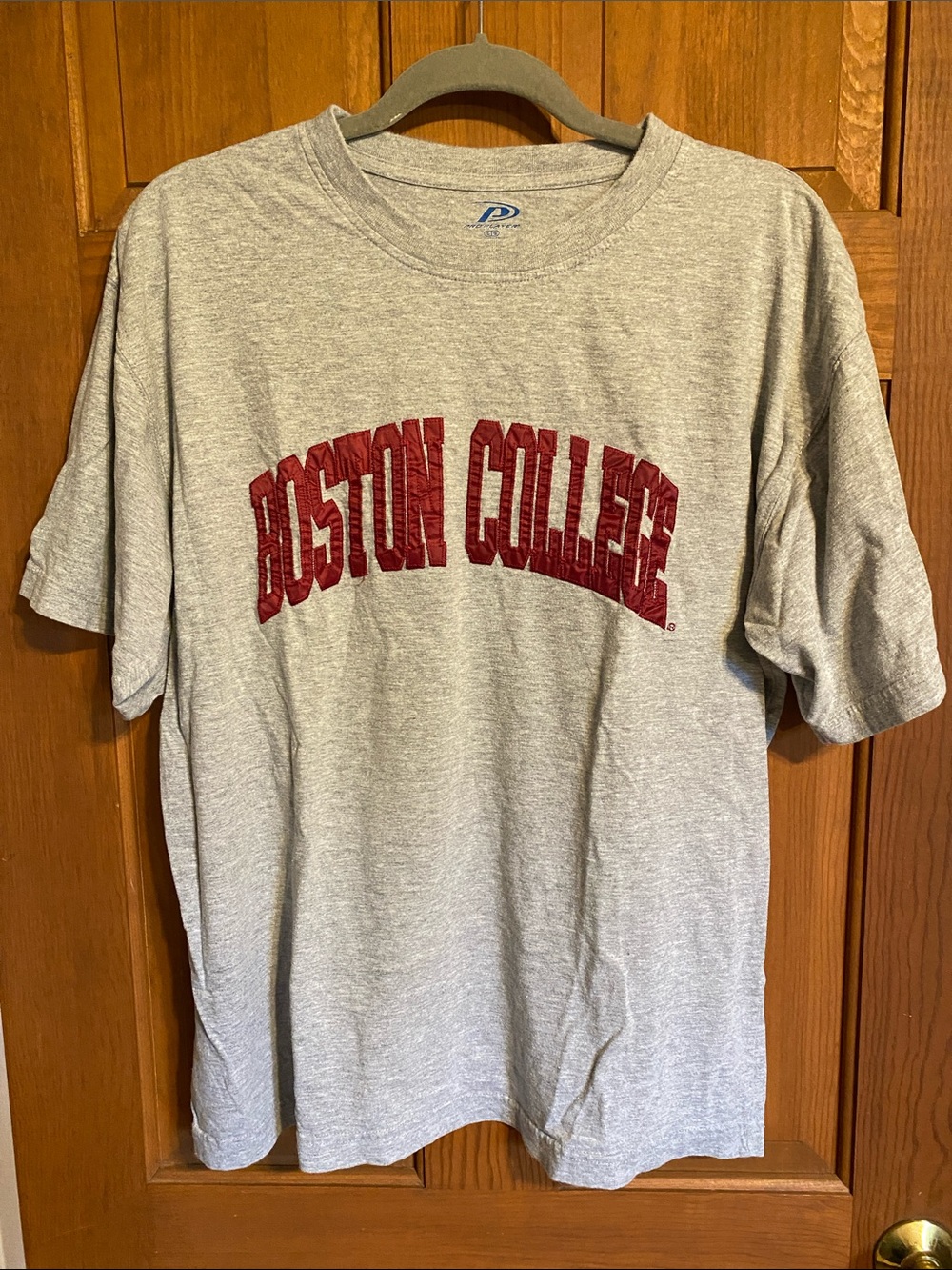 Boston College Gray Graphic Tee, embroidered. Size Large